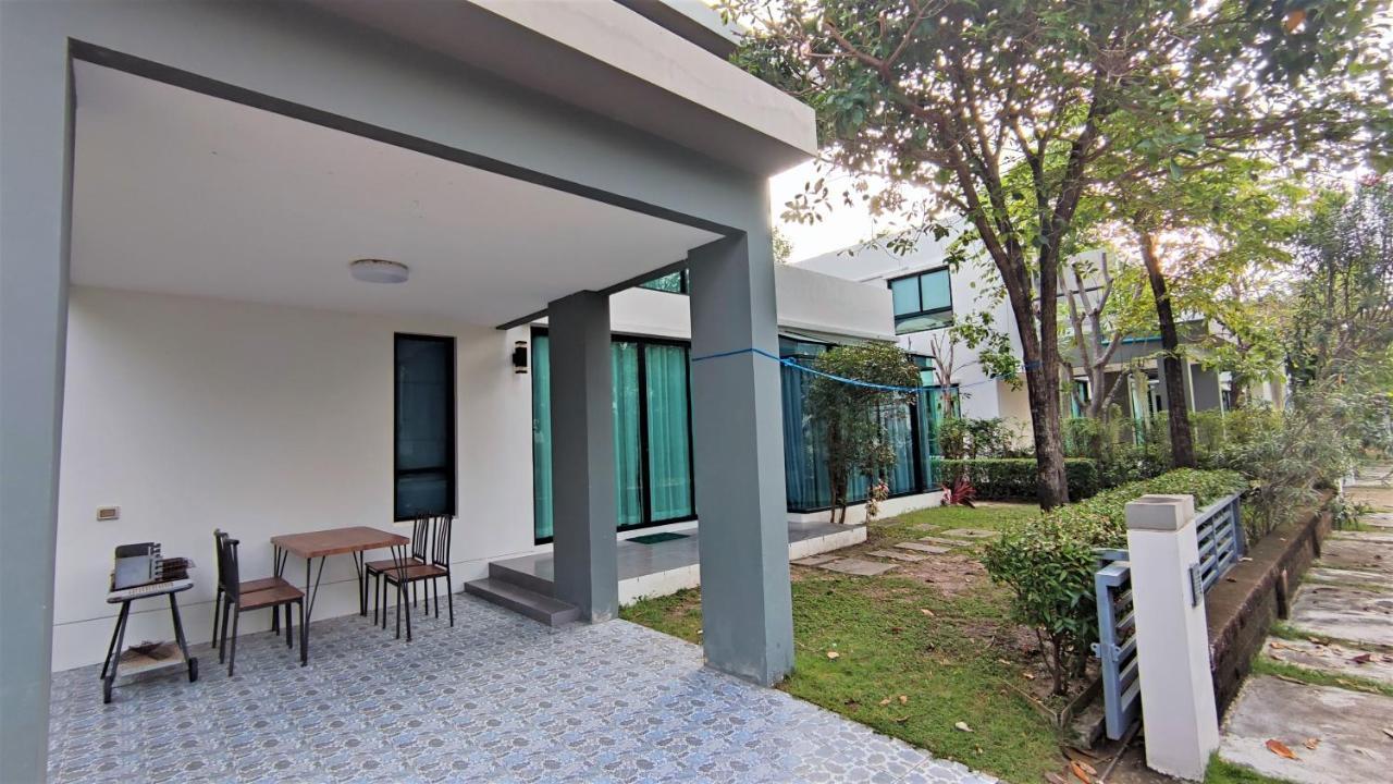 Вілла Family House @ Casa Seaside Rayong Ban Chak Phai Екстер'єр фото